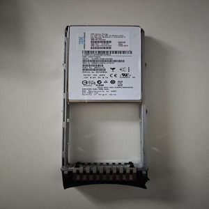 ฮาร์ดไดรฟ์ IBM 800GB ของแท้จากโรงงาน ใหม่เอี่ยม ใช้งานร่วมกับเซิร์ฟเวอร์ IBM ส่วนใหญ่ได้ สินค้าใหม่แกะกล่องจากโรงงานโดยตรงของ IBM - Product Image 1