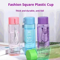 Tasse d'eau carrée Portable à la mode 500ml nouvelle tasse cadeau créative en plastique pour jus de thé Logo personnalisable à boire directement pour le voyage