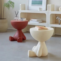 Table basse sculpturale en plastique PP avec plateau plat, motif figurine humaine de dessin animé, pour salon et mobilier de maison