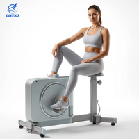 Vélo d'exercice magnétique pliable compact avec moteur de moyeu arrière 110/220V, transmission par courroie silencieuse, 8 niveaux de résistance, écran LCD, pour la maison