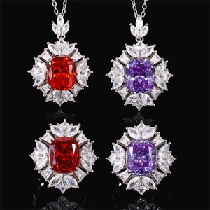 ชุดแหวนและสร้อยคอแบบมินิมอลประดับด้วยเพชรคิวบิกเซอร์โคเนียสีแดงทรงคุชชั่นขนาด 10*12 มม. ชุบทองบนทองแดงคุณภาพสูง เป็นมิตรต่อสิ่งแวดล้อม - Product Image 3