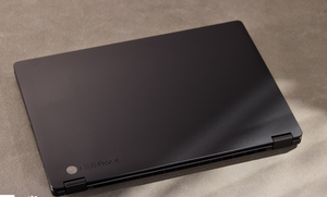 HN7306 MAX+395 64GB 1TB SSD กราฟิกการ์ดในตัว หน้าจอสัมผัส 13 นิ้ว ความละเอียด 2.8K แล็ปท็อปแบบ 2-in-1 - Product Image 2