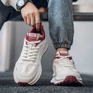Sneakers Sportive Casual di Lusso da Uomo 2025: Tendenza Moda, Traspiranti, Comfort Barefoot, Ammortizzazione, Suola Morbida, Chiusura con Lacci - Product Image 4