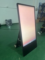 Layar iklan TV pintar Android 43 55 inci, pengisian daya baterai portabel luar ruangan tampilan LCD Digital dengan Wifi Android