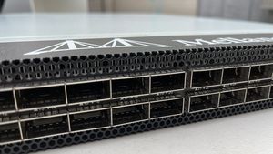 สวิตช์ QM8790 Mellanox ควอนตัม Mellanox สมาร์ทแร็คเมาท์ MQM8790-HS2F - Product Image 5