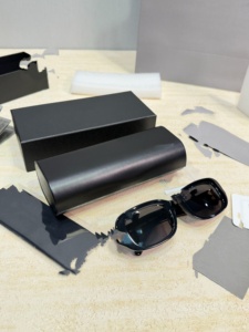 แว่นกันแดดสุดเท่และสวยงาม; รักแรกพบ; กรอบแว่นช่วยให้ใบหน้าดูเล็กลง - Product Image 2