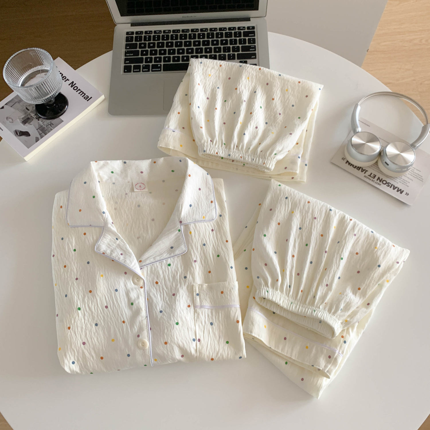 จุดสีรุ้ง