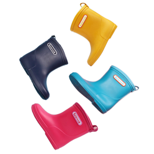 Botas de Lluvia de PVC Coloridas para Niños, Antideslizantes, Impermeables, Lindas y Económicas para Invierno y Otoño - Product Image 1