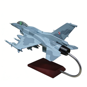 Modèle d'<span class=keywords><strong>avion</strong></span> <span class=keywords><strong>de</strong></span> <span class=keywords><strong>chasse</strong></span> F-16 <span class=keywords><strong>de</strong></span> l'Air Force 1:48 31cm <span class=keywords><strong>en</strong></span> résine avec peinture personnalisable - Product Image 3