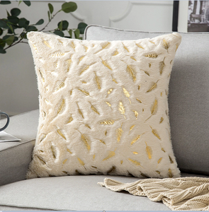 Funda <span class=keywords><strong>de</strong></span> almohada con estampado <span class=keywords><strong>de</strong></span> lámina dorada, <span class=keywords><strong>fundas</strong></span> <span class=keywords><strong>de</strong></span> <span class=keywords><strong>cojines</strong></span> <span class=keywords><strong>de</strong></span> plumas peludas suaves, funda <span class=keywords><strong>de</strong></span> almohada decorativa para Festival <span class=keywords><strong>de</strong></span> <span class=keywords><strong>Navidad</strong></span> - Product Image 3