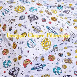 <span class=keywords><strong>Housse</strong></span> <span class=keywords><strong>de</strong></span> <span class=keywords><strong>Couette</strong></span> unie Douceur Premium en Microfibre <span class=keywords><strong>de</strong></span> Polyester <span class=keywords><strong>avec</strong></span> Taies d'Oreiller et Pompons, Ensemble <span class=keywords><strong>de</strong></span> Literie 3 Pièces - Product Image 3