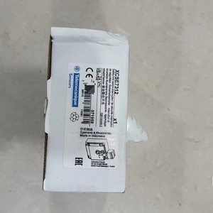 Nuevo PLC Original XXA18P1PM12 XXA18P1VM12 XXA18S1AM12, Programación PLC, 8 E/S, 220V, Comunicación Modbus, Precio Competitivo - Product Image 5