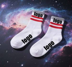 Design personalizzato all'ingrosso logo Jacquard a maglia Logo Anti-sudore e asciugatura rapida Unisex Design Sport bianco calzini rossi - Product Image 5