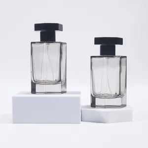 ファインミストスプレー付き高級100mlラウンドシリンダー透明スプレーガラススクエアシェイプ香水瓶中国