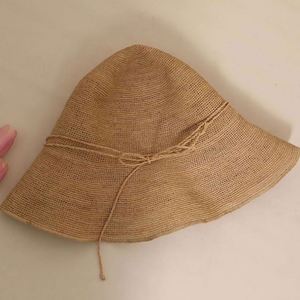 Handmade Raffia <b>Straw</b> <b>Hat</b> Versatile Fisherman's <b>Hat</b> Summer Foldable Sunscreen <b>Straw</b> <b>Hat</b> - Product Image 3
