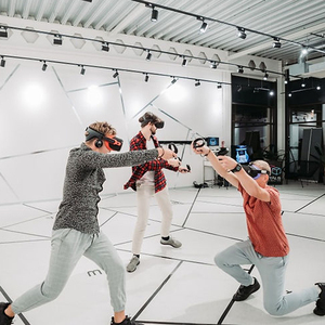 Machine de jeu VR Simulateur de tir Arène de <span class=keywords><strong>réalité</strong></span> <span class=keywords><strong>virtuelle</strong></span> 4 personnes Plate-forme de combat multijoueur 7D VR <span class=keywords><strong>Laser</strong></span> Tagr Simulateur de mouvement - Product Image 2