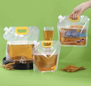 Pochettes souples réutilisables transparentes en PEHD 1L-10L avec bec verseur épaissi, résistantes à l'humidité, personnalisables pour bière, champagne, tequila, vodka, eau minérale - Product Image 3