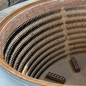 Four industriel de type pit avec 380V, température maximale de 1250°C, bandes de résistance ondulées de 20m et murs de four suspendus - Product Image 4