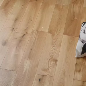 Suelo de Madera de Roble Blanco de Alta Gama, Multicapa, con Sistema de Instalación Click Lock, Grado AA, Garantía de 5+ Años, Impermeable - Product Image 5