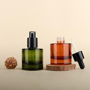 Usine Spot Vente en gros <span class=keywords><strong>Artisan</strong></span> 20mm Cou 30ML Fond épais Cylindrique Brun Vert Bouteille d'essence en verre - Product Image 5