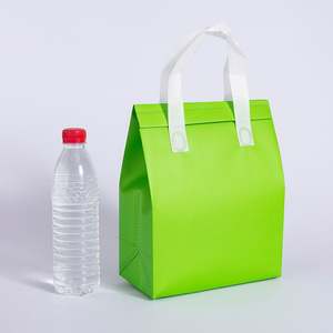 กระเป๋าเก็บความร้อนแบบไม่ทอสำหรับอาหาร ปรับแต่งได้ พร้อมกระเป๋าเก็บความเย็นบุฟอยล์อะลูมิเนียม สำหรับส่งกาแฟ เค้ก และอาหารแบบนำกลับบ้าน - Product Image 1