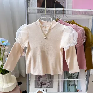 Bebek çocuk giysileri ahşap kulak kenar yüksek boyun T-shirt pamuk bahar bebek kız uzun kollu çukur şerit dantel üst
