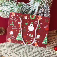 Sac cadeau en papier de Noël écologique personnalisé avec poignée torsadée en coton, petit MOQ, logo personnalisé, emballage de fêtes
