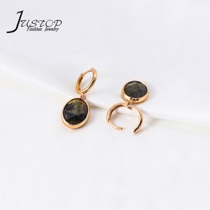 Venta al por mayor de joyería de moda de lujo de oro de 18 quilates para mujer en forma de gota Natural de cuarzo rosa pendientes colgantes de aro de Piedra Rosa - Product Image 5