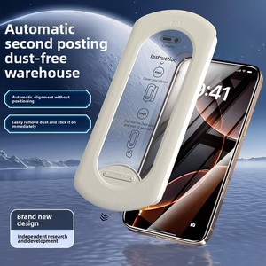 Nuovo Kit Applicazione Pellicola Protettiva in Vetro Temperato Anti-Spia ad Alta Definizione Senza Polvere per <span class=keywords><strong>Tutti</strong></span> i Modelli della Serie iPhone 16 - Product Image 2