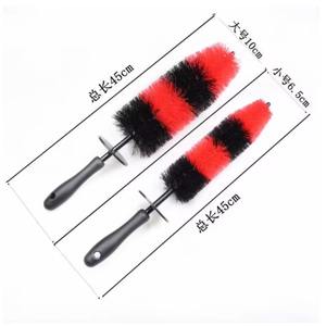 Cepillo para Llantas de Coche con Mango Largo NIKO, Herramienta de Limpieza para Detallado de Automóviles - Product Image 2