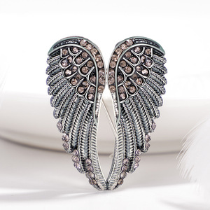 Broche de ala de Ángel de cristal de aleación, joyería de moda para mujeres y hombres para fiestas y bodas, tecnología de chapado - Product Image 2