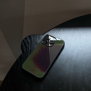 Funda Plegable de TPU+PC Estilo Chino Original con Protector de Cámara, Diseño de Astronauta Rojo, Correa para Teléfono para 15/14/13 Pro/i17 Pro - Product Image 5