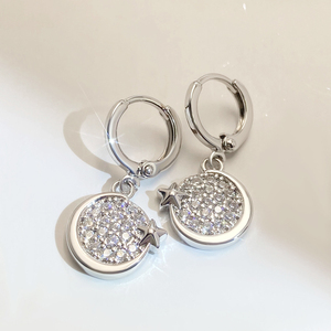 Pendientes de Aro Gruesos de Latón con Zirconia en Forma de Estrella Geométrica, Impermeables y de Moda, Chapados en Oro de 18K, para Mujer, Ideales para Fiestas y Bodas - Product Image 6