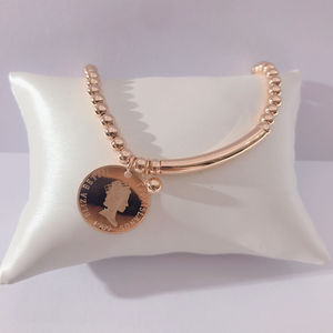 กำไลข้อมือแฟชั่น18K ประดับเหรียญรูปราชินีอลิซาเบธสำหรับผู้หญิงเครื่องประดับทองแท้18K พร้อมใบรับรอง - Product Image 4