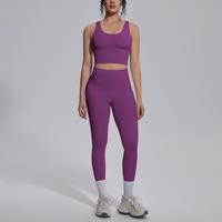 Ensemble de yoga deux pièces respirant et moulant pour femme, avec dos en V et brocart double face de couleur unie, idéal pour le sport, la course et le fitness.