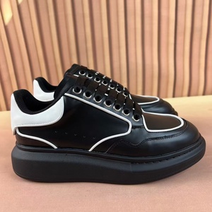 Chaussures de marche noires minimalistes et tendance, style skateboard, en cuir de haute qualité, semelle épaisse, chaussures de sport surélevées pour hommes - Product Image 5