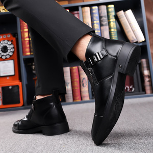 Bottines Chelsea pour hommes, bout pointu, cuir véritable, doublure en fourrure, semelle en caoutchouc, style hiver isolant - Product Image 4