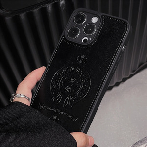 À la mode Marque Croix Coeur En Cuir 16 Pro Max Téléphone Cas Apple 12 13 14 15 Plus Shell Croix Couverture Complète En Vrac En Gros - Product Image 4