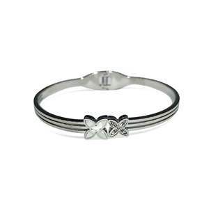 Classic Flower Shaped Alloy Cuff <b>Bracelet</b> Elegant Zinc Alloy Material for Gift - Product Image 1