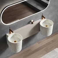Lavabo mural en pierre artificielle de style Wabi-sabi, design moderne et simple, lavabo artistique de designer avec étagère de rangement