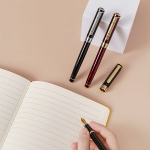 Ensemble cadeau de <span class=keywords><strong>stylo</strong></span> <span class=keywords><strong>plume</strong></span> de luxe sur mesure avec étui à <span class=keywords><strong>stylo</strong></span> personnalisé Cartouches rechargeables OEM Kits de cadeaux haut de gamme pour clients VIP en vrac - Product Image 5