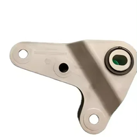 Support arrière de transmission de support de moteur standard international OEM 23517642 pour BAO-JUN 310 310W 510AMT