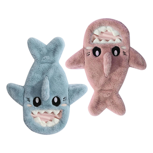 Grazioso squalo peluche soffice mano scaldacaffy borsa bottiglia con bocca di apertura e denti realistici borsa per acqua calda morbida con coperchio - Product Image 2