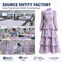 Robe en mousseline florale à col montant, marque privée, usine OEM ODM, avec encolure à volants, jupe à volants, lavande, manches longues, poignets élastiques