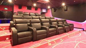 Sofá pequeño eléctrico de cuero Napa de grano superior, sillón reclinable para teatro, gran oferta, asientos reclinables para cine en casa con luz Led - Product Image 6