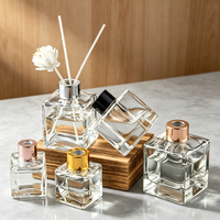 Flacon diffuseur de parfum de luxe carré en verre épais transparent 50ml 100ml 150ml 200ml avec couvercle métallique, récipient vide pour emballage d'arômes domestiques