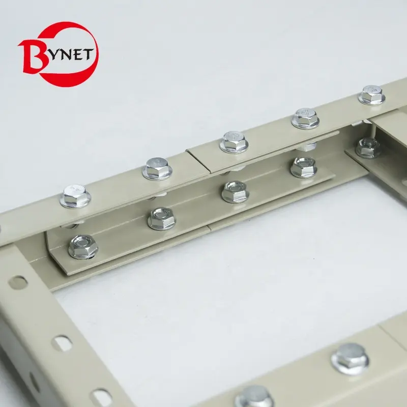 U channel connector of U-strut channel cable ladder for straight line connection