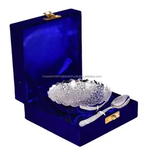 Gümüş kaplama pirinç kase ve kaşık seti hediye kutusunda