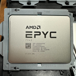 โปรเซสเซอร์เซิร์ฟเวอร์ EPYC 7Y43 รุ่น 100-000000310 48 คอร์ 96 เธรด ความเร็ว 2.55GHz TDP 280W - Product Image 1