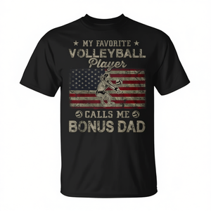 T-shirt promotionnel avec drapeau américain, avec l'inscription « My Favorite Volleyball Player Bonus Dad » - Product Image 2